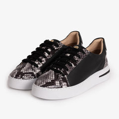 The Burano Black White Leather Sneaker
