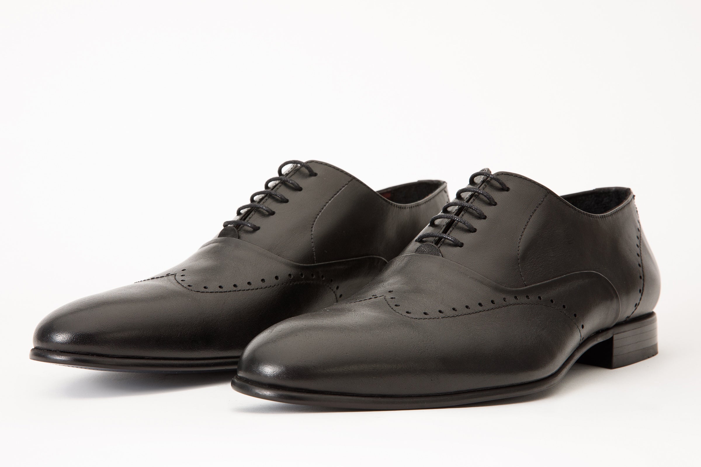 The Roma Black Leather Wingtip Oxford Shoe
